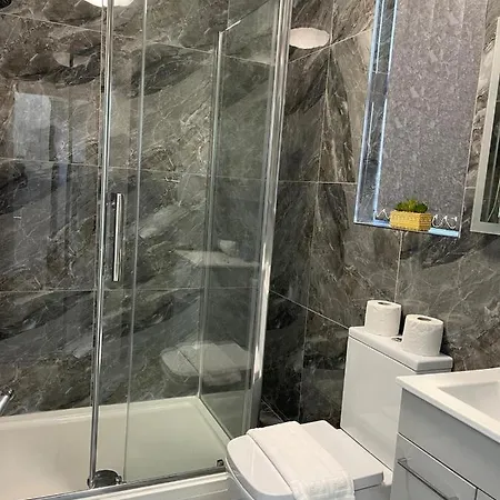 Luis In Апартаменти *